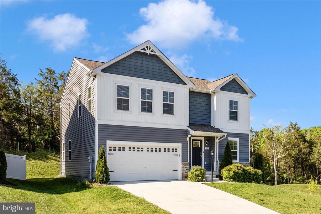 12 BELMONT PLACE, Falling Waters, WV 25419