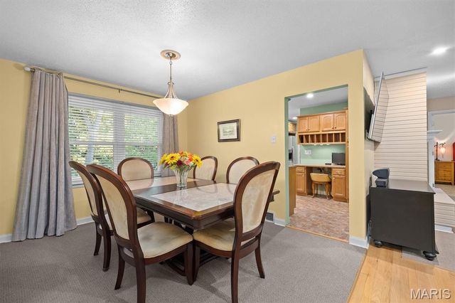 671 Glen Crossing Road, Glen Carbon, IL 62034