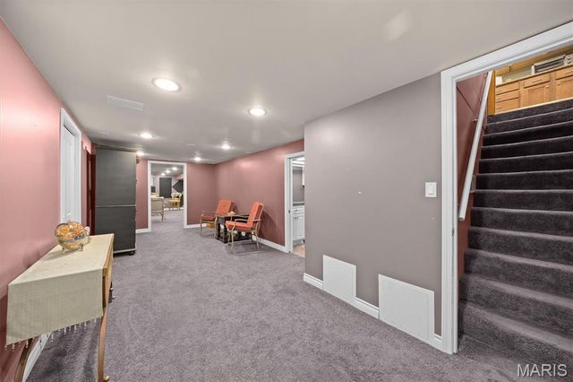 671 Glen Crossing Road, Glen Carbon, IL 62034