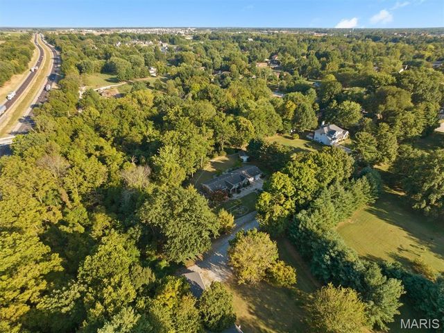 671 Glen Crossing Road, Glen Carbon, IL 62034