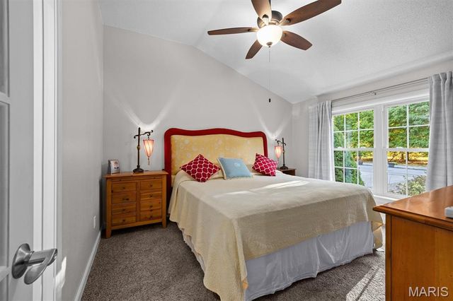 671 Glen Crossing Road, Glen Carbon, IL 62034