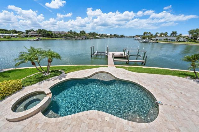 226 POINCIANA LANE, Largo, FL 33770