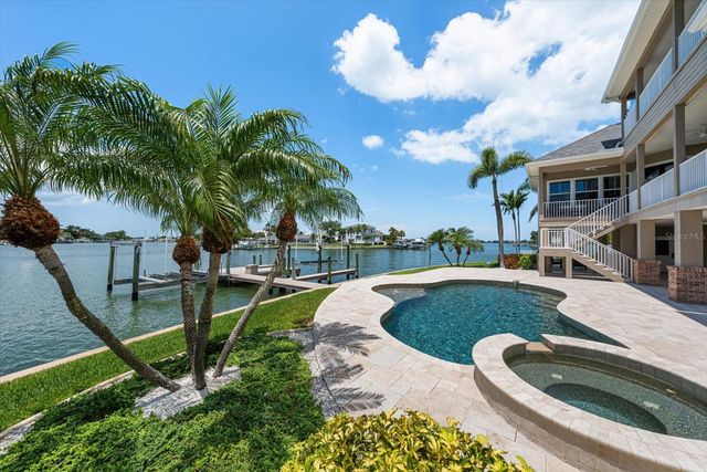 226 POINCIANA LANE, Largo, FL 33770