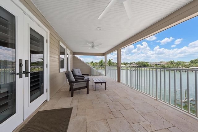 226 POINCIANA LANE, Largo, FL 33770