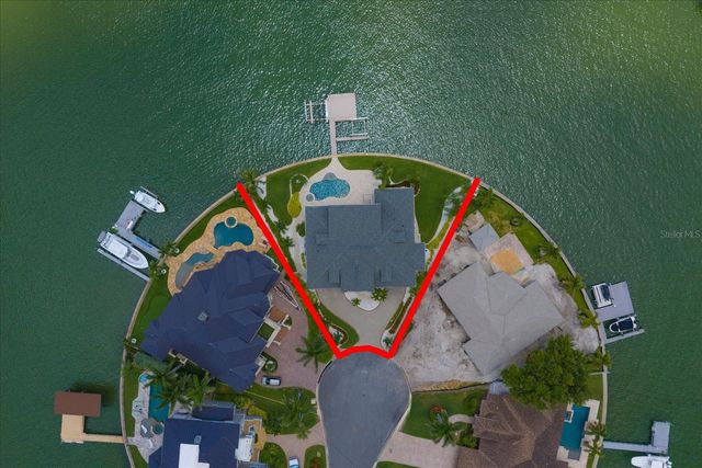 226 POINCIANA LANE, Largo, FL 33770