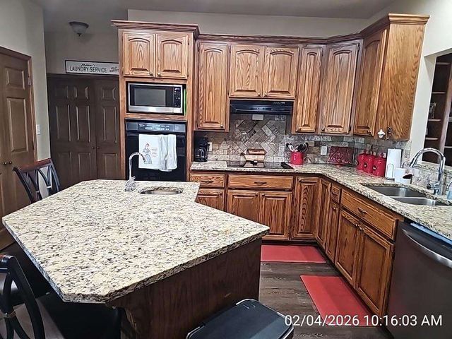 10123 NE 120th St, Elgin, OK 73538