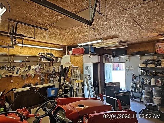 10123 NE 120th St, Elgin, OK 73538