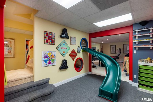 1300 W Brewster Road, Herrin, IL 62948