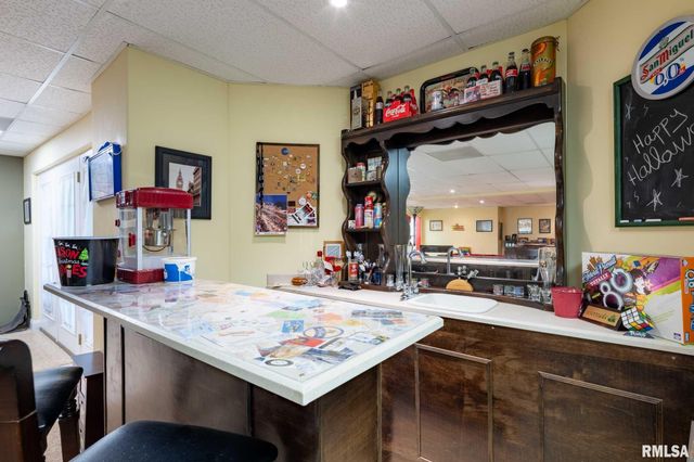 1300 W Brewster Road, Herrin, IL 62948