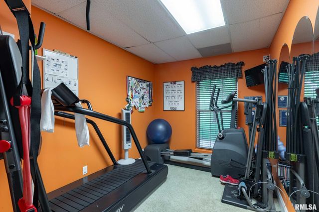 1300 W Brewster Road, Herrin, IL 62948