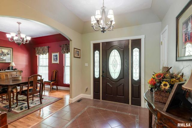 1300 W Brewster Road, Herrin, IL 62948