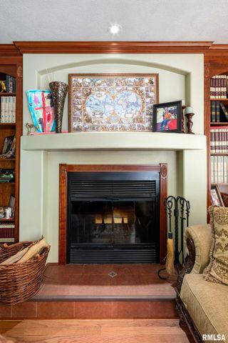 1300 W Brewster Road, Herrin, IL 62948