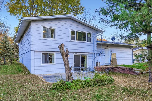 8009 Douglas Drive N, Brooklyn Park, MN 55443