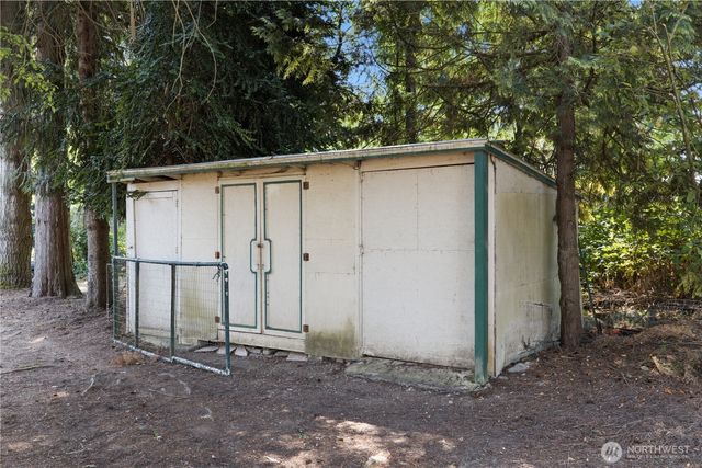 35821 Military Road S, Auburn, WA 98001