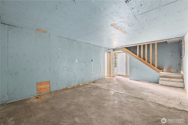 35821 Military Road S, Auburn, WA 98001