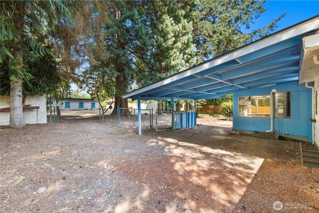 35821 Military Road S, Auburn, WA 98001