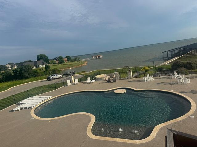 98 Sunset Blvd Boulevard, Corsicana, TX 75109