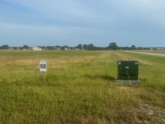 98 Sunset Blvd Boulevard, Corsicana, TX 75109