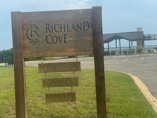 98 Sunset Blvd Boulevard, Corsicana, TX 75109