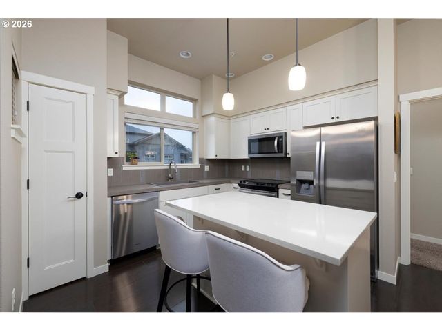 13895 Sw MERIDIAN St 412, Beaverton, OR 97005