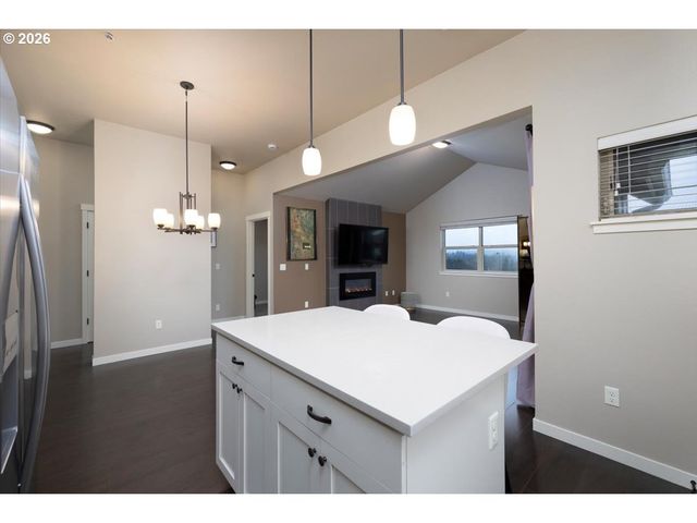 13895 Sw MERIDIAN St 412, Beaverton, OR 97005