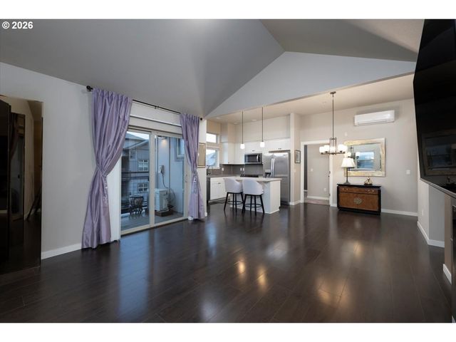 13895 Sw MERIDIAN St 412, Beaverton, OR 97005