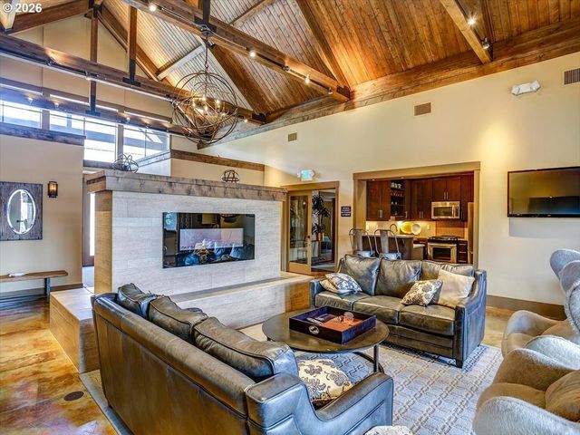 13895 Sw MERIDIAN St 412, Beaverton, OR 97005