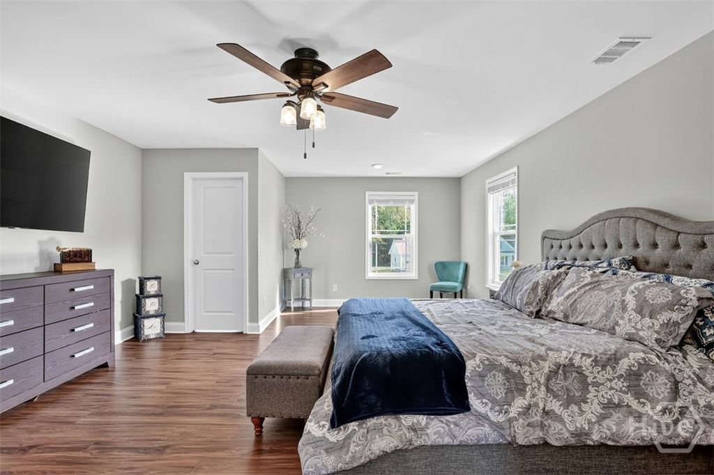 Image 11 of property listing at 119 Enclave Boulevard, Savannah, GA 31419