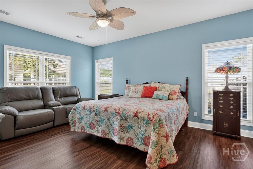 Image 15 of property listing at 119 Enclave Boulevard, Savannah, GA 31419