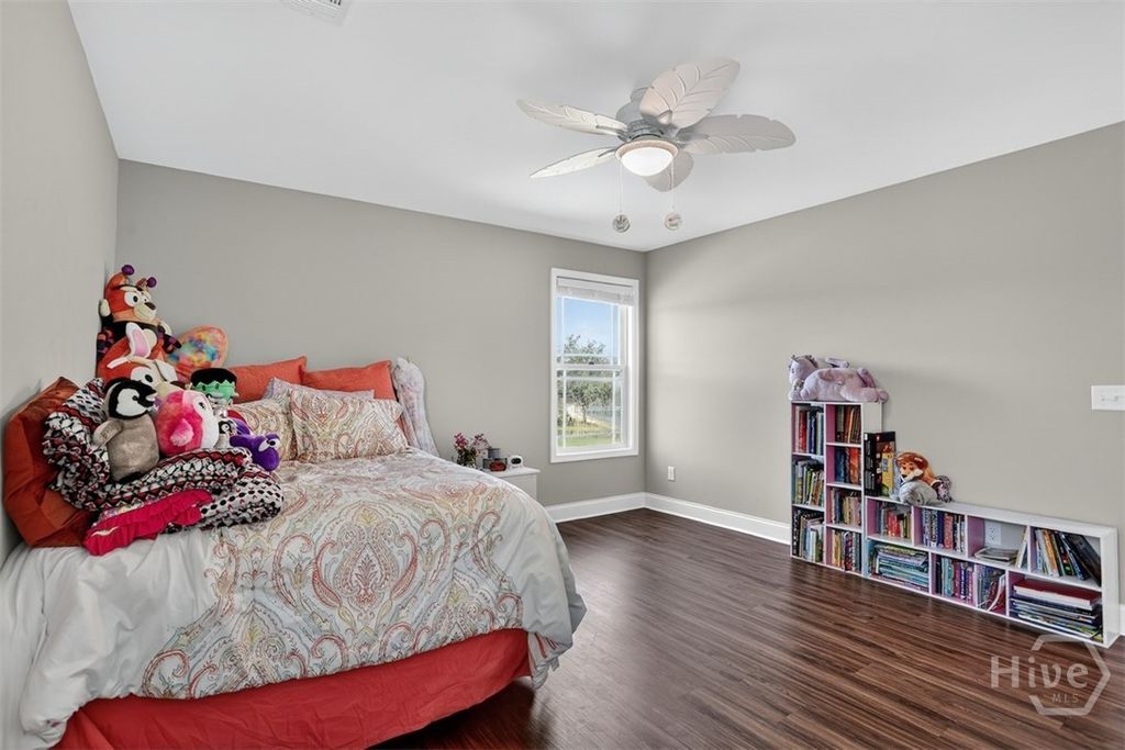Image 19 of property listing at 119 Enclave Boulevard, Savannah, GA 31419