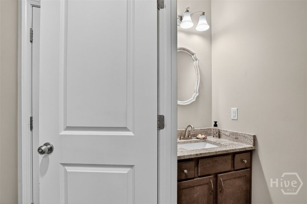 Image 21 of property listing at 119 Enclave Boulevard, Savannah, GA 31419