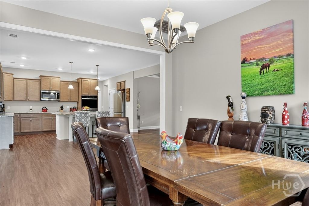 Image 6 of property listing at 119 Enclave Boulevard, Savannah, GA 31419