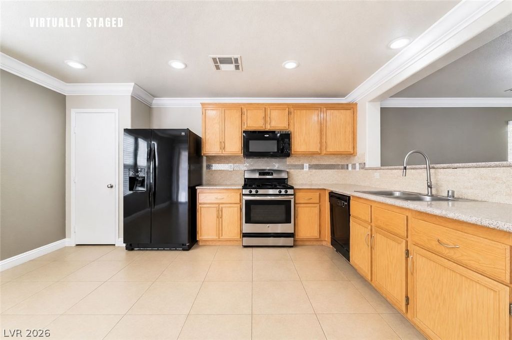 7225 Neches Avenue, Las Vegas, NV 89179 — photo 5