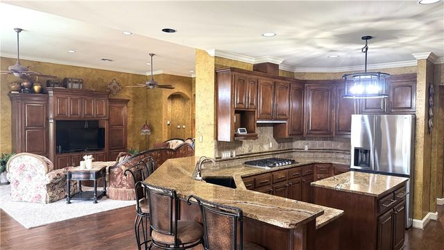 5406 Hulen Dr, Corpus Christi, TX 78413