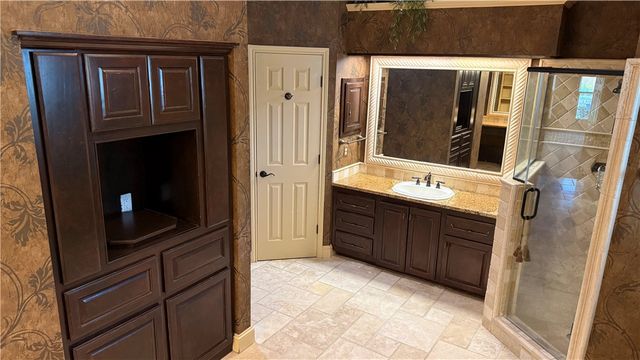 5406 Hulen Dr, Corpus Christi, TX 78413
