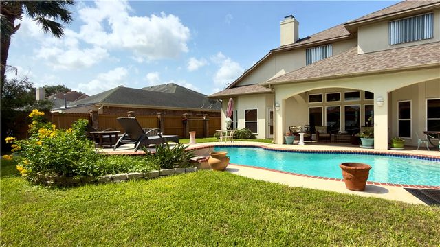 5406 Hulen Dr, Corpus Christi, TX 78413