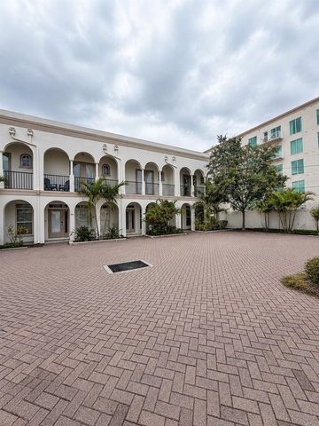 630 3RD AVENUE S, St Petersburg, FL 33701