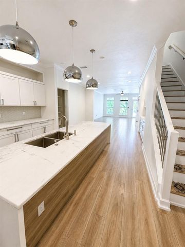 630 3RD AVENUE S, St Petersburg, FL 33701