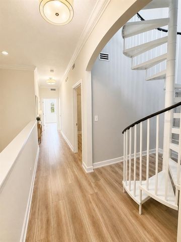 630 3RD AVENUE S, St Petersburg, FL 33701
