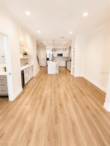 630 3RD AVENUE S, St Petersburg, FL 33701