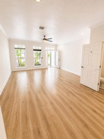 630 3RD AVENUE S, St Petersburg, FL 33701