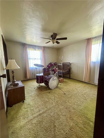 1061 Old Post Rd, South Park, PA 15129