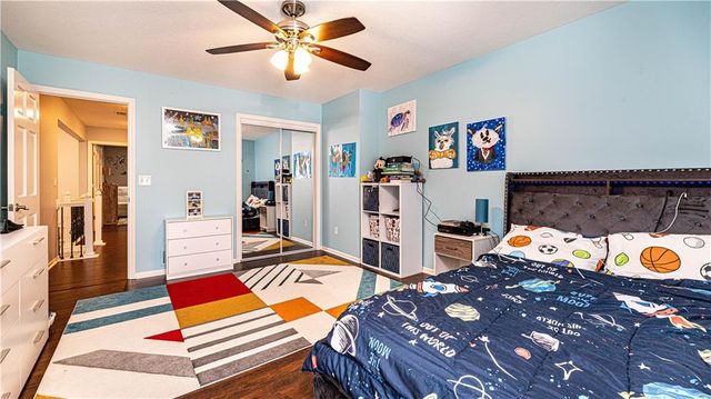 627 NW Timberbrooke Drive, Lee's Summit, MO 64081