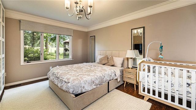 627 NW Timberbrooke Drive, Lee's Summit, MO 64081