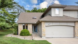 627 NW Timberbrooke Drive, Lee's Summit, MO 64081