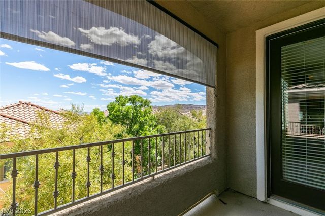 11901 Amistoso Lane, Las Vegas, NV 89138