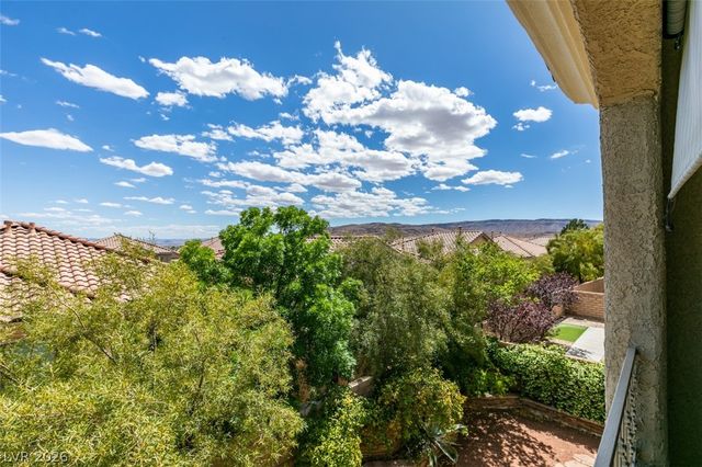 11901 Amistoso Lane, Las Vegas, NV 89138