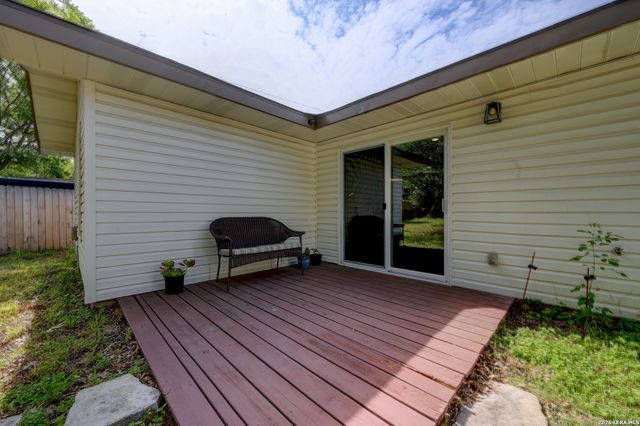 1011 MOREY PEAK DR, San Antonio, TX 78213