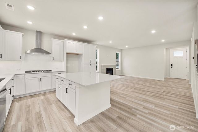 3999 Flat Top Drive, Bremerton, WA 98312