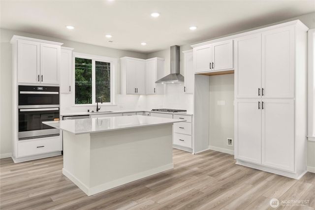 3999 Flat Top Drive, Bremerton, WA 98312